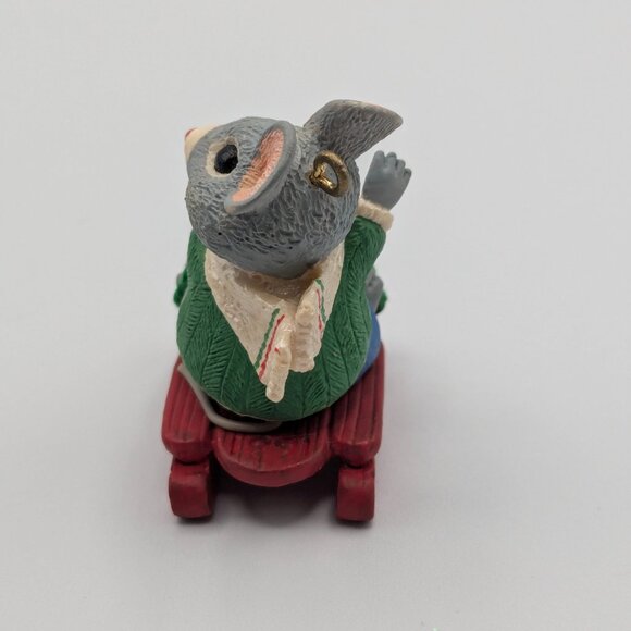 Hallmark Keepsake Look Out Below 1991, Tender Touches Collection Ornament - Picture 5 of 10